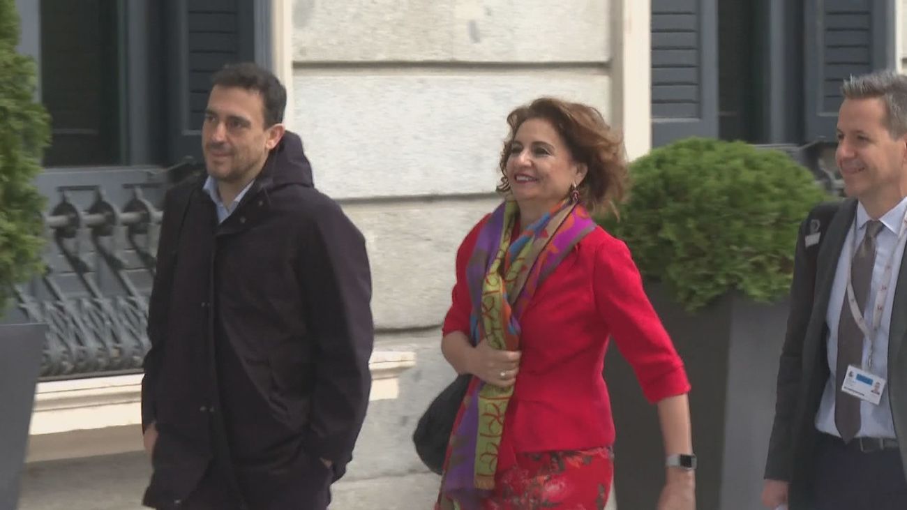 Montero renuncia a su acta en el Congreso para ocupar su escaño en Andalucía