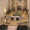 El Papa afirma en La Almudena que para construir algo hermoso hay que destruir los muros