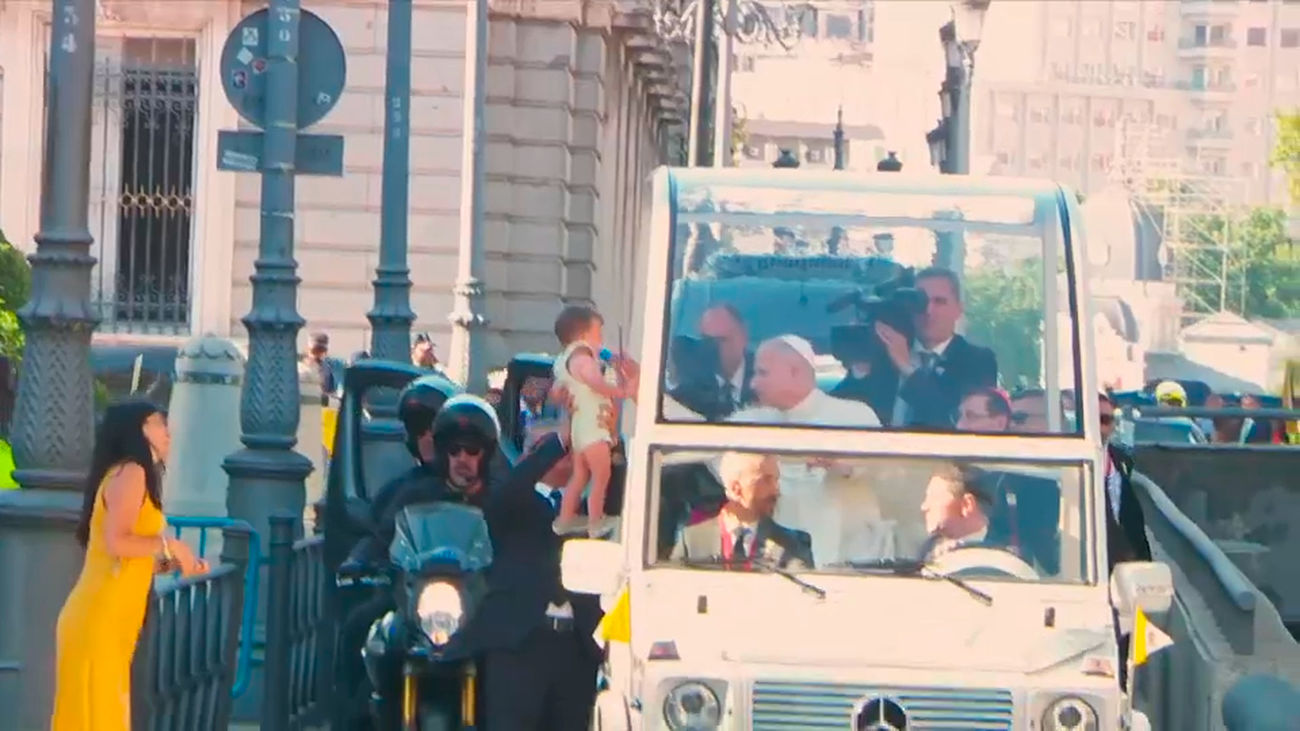 La historia de Joaquín, un niño bendecido por el Papa