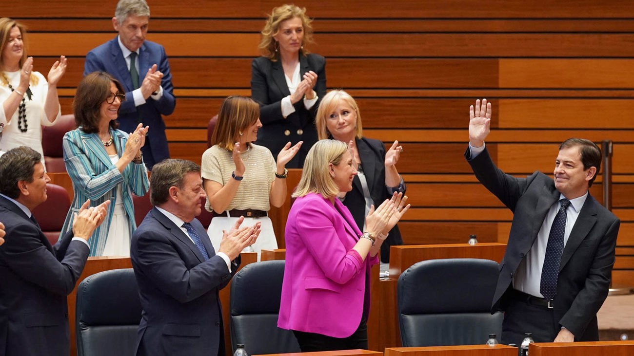 Mañueco investido presidente de Castilla y León con los votos del PP y Vox