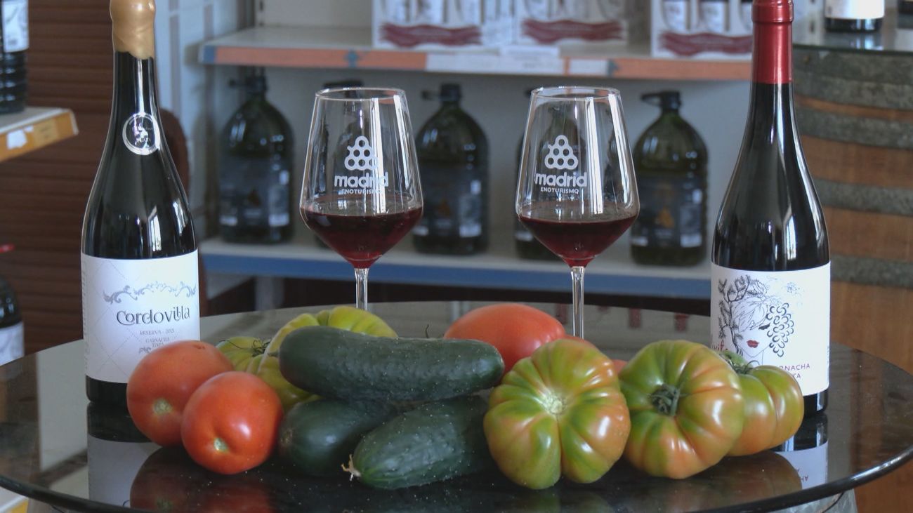 Villa del Prado presume de huerta y vino en una feria que pone en valor sus productos