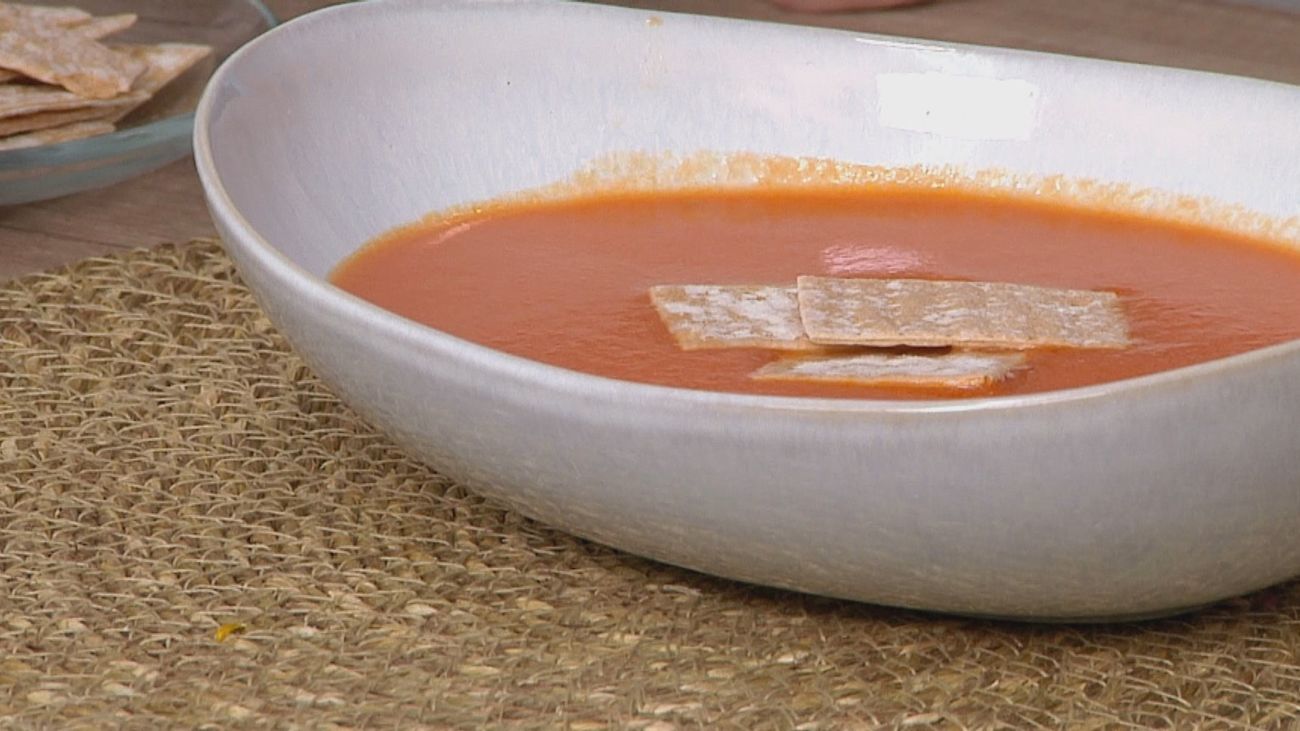 La receta ideal para el verano: gazpacho con manzana y zanahoria