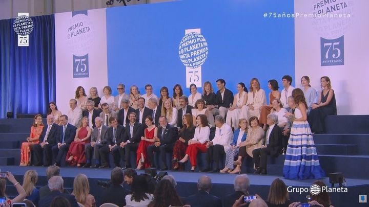 El Grupo Planeta reúne a medio centenar de ganadores para celebrar el 75 aniversario del premio