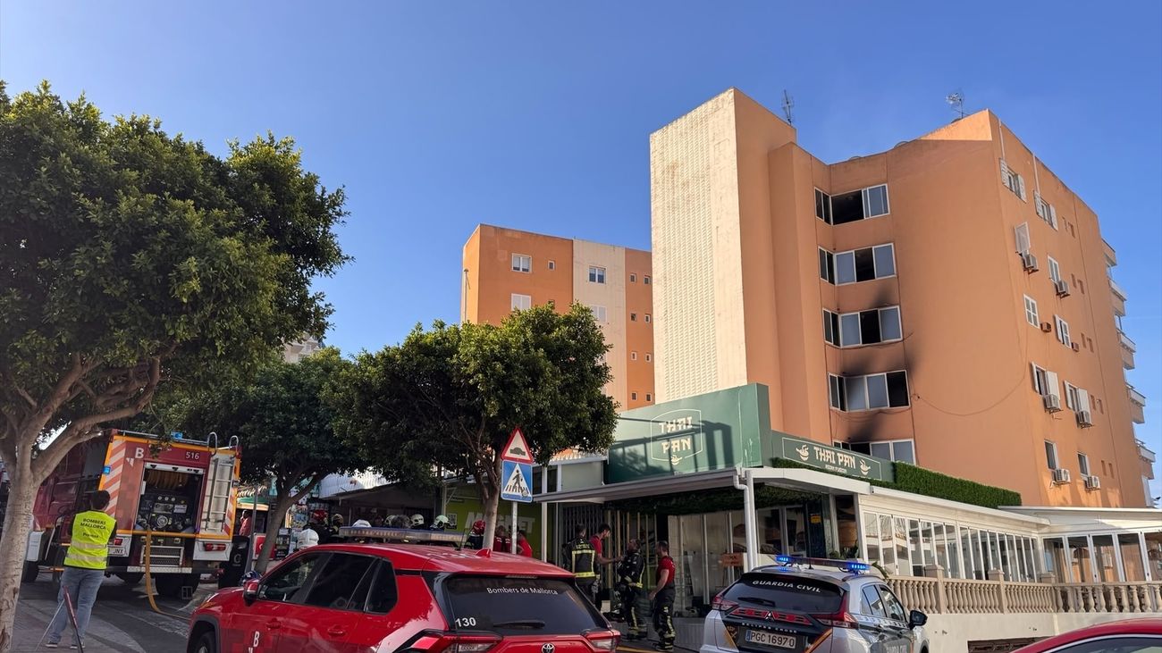 Incendio en un bloque de viviendas en Magaluf