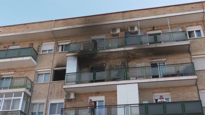 Un incendio en un edificio de Fuenlabrada deja 18 intoxicados por humo