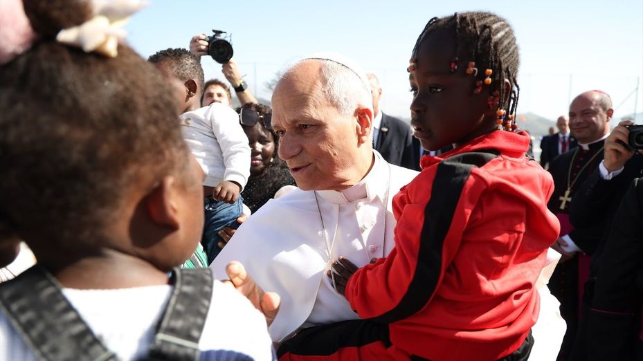 León XIV agradece la labor en Canarias con los migrantes: "Devuelven esperanza y dignifica a tantas personas"