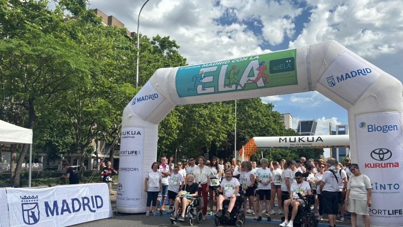 Más de 2.000 corredores participan en la tercera edición de la Carrera 'Madrid con la ELA'