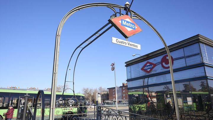 Estación de metro de Cuatro Vientos