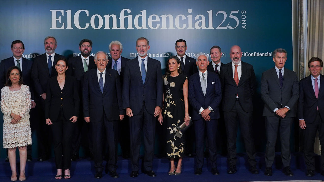 Los Reyes en la conmemoración de los 25 años del diario  'El Confidencial"