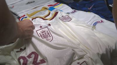 Golpe al tráfico de camisetas de fútbol falsificadas: 66.000 requisadas y 95 detenidos
