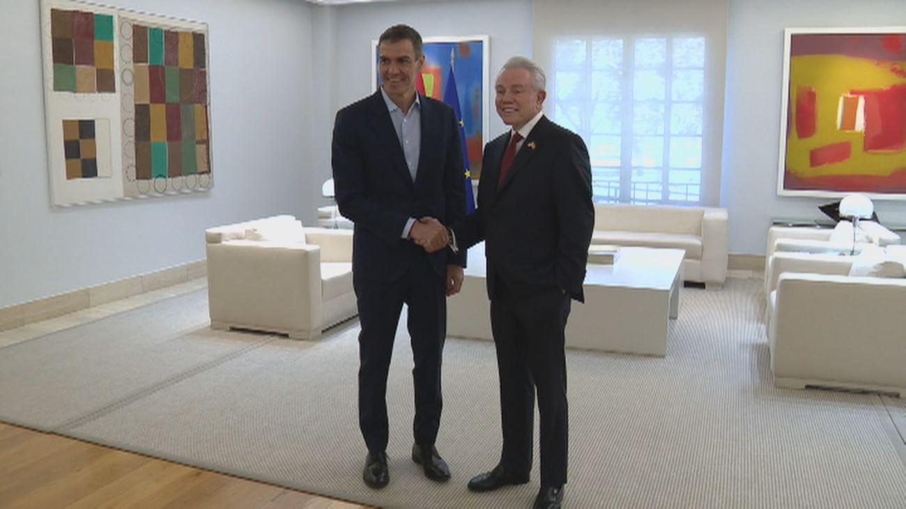 Sánchez traslada al embajador de EE.UU su voluntad de fortalecer vínculos trasatlánticos