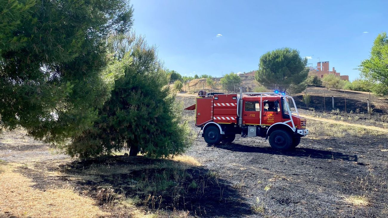 Un vehículo de Bomberos de la Comunidad en el Parque de la Marina de San Sebastián de los Reyes