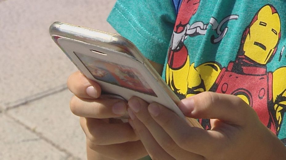 El 39% del alumnado de Secundaria y el 14% de Primaria contactó por Internet con personas desconocidas