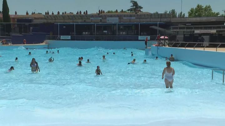 La piscina de olas de Torrejón se prepara para combatir el calor