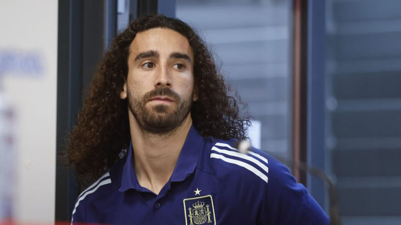 Cucurella, primeras palabras como madridista: "Jugar en el Real Madrid es un hono"