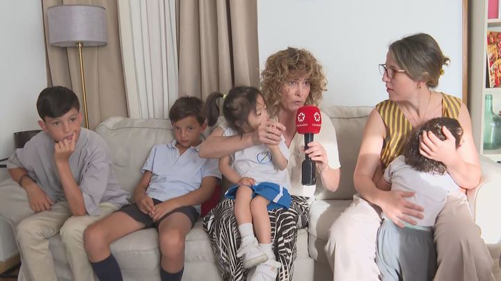 Lola, madre de seis hijos, tres de ellos adoptados con discapacidad: “Se han gestado en el corazón”