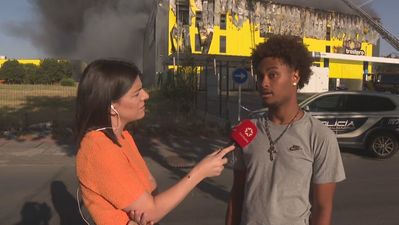Alexander, afectado por el incendio de Villaverde: "Mi madre tenía todo aquí, está destrozada"