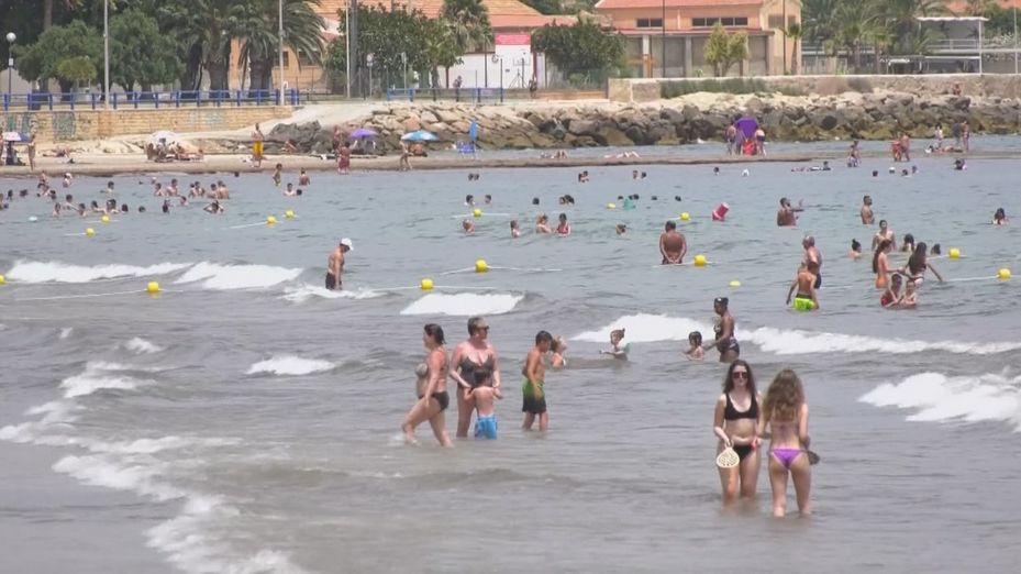 Vacaciones más cortas y por España: cambian las preferencias de los españoles para este verano