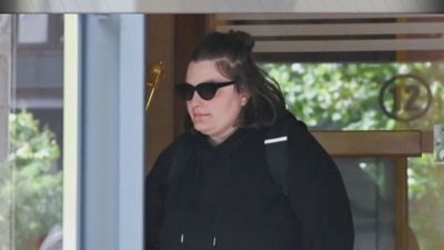 Las hijas de Zapatero y su secretaria, Gertrudis Alcázar, imputadas en el 'caso Plus Ultra'