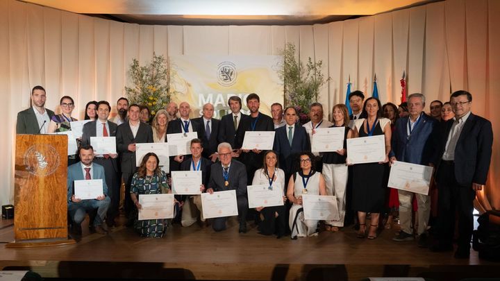 Foto de familia de los vencedores de los Premios Mario Solinas 2026 / COI