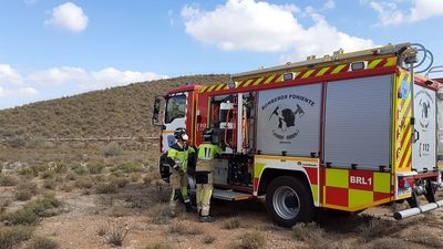 Muere tras recibir una descarga mientras robaba cobre en un poste eléctrico