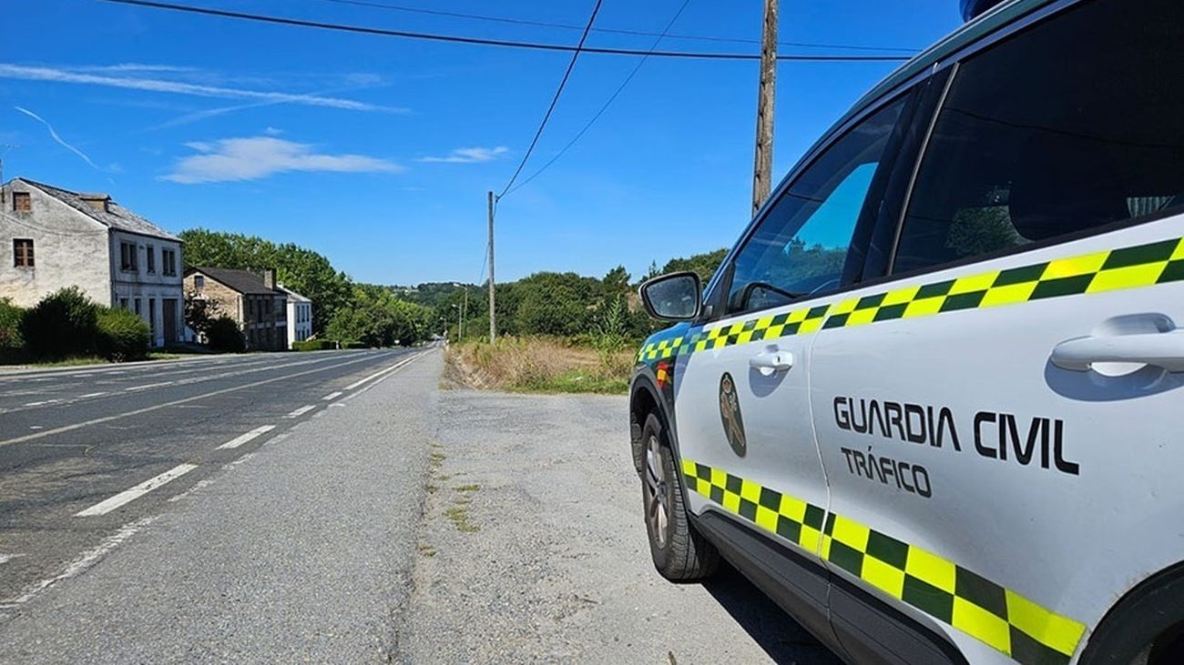 Imagen de archivo de un vehículo de Guardia Civil de Tráfico.