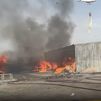 Trece dotaciones de bomberos trabajan en la extinción de un incendio que afecta a una nave de aluminio en Ciempozuelos