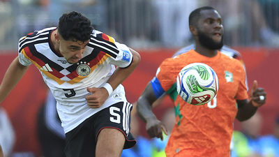 2-1. Alemania remonta a Costa de Marfil