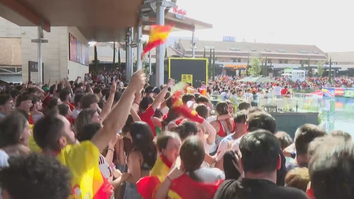España enloquece de alegría con el 4-0 de la Selección ante Arabia Saudí