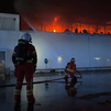Controlado un incendio en una nave de repuestos de piscinas en San Fernando de Henares