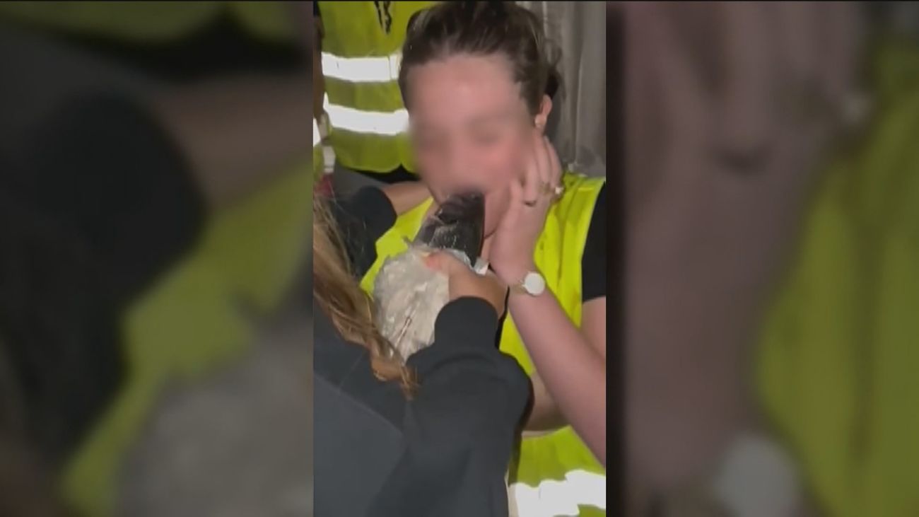 Absueltos los acusados por las novatadas en Madrid en las que obligaban a morder pescado crudo