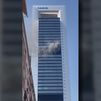 Desalojada una de las cuatro torres de Madrid por una columna de humo en su interior