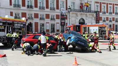Madrid acoge un espectacular simulacro de rescate en la Puerta del Sol