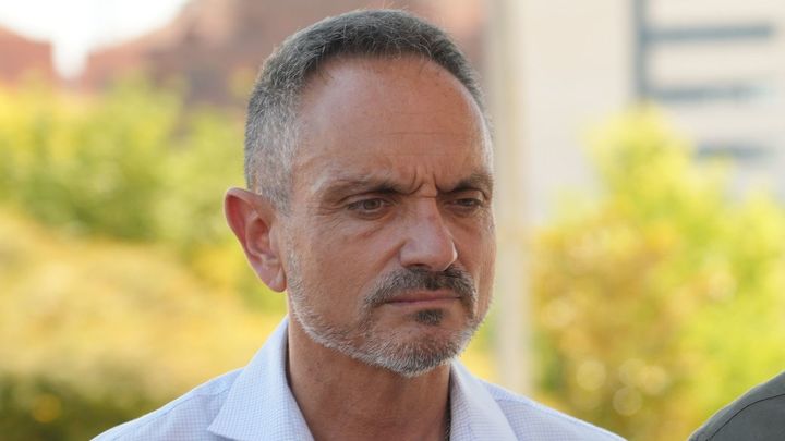 El alcalde de Móstoles recurre la admisión de la querella por presunto acoso sexual y pide el archivo