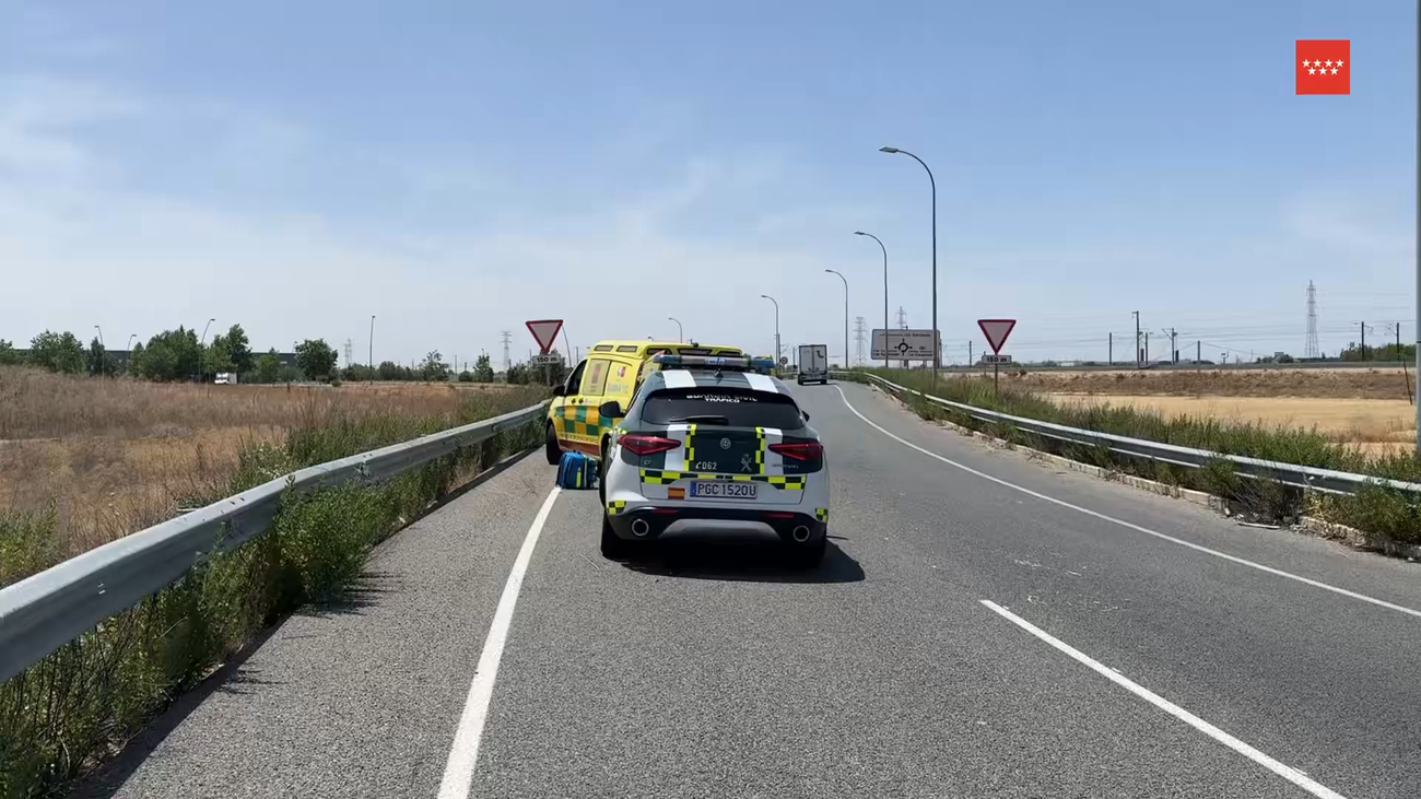 Un motorista de 35 años herido muy grave tras salirse de la vía en la M-50 en Getafe