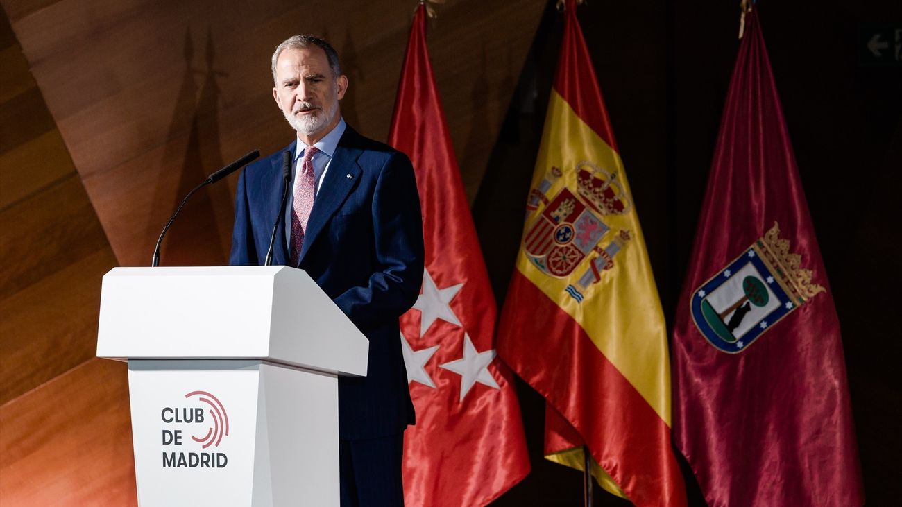 El Rey llama a seguir confiando en la democracia en estos días "un tanto oscuros"