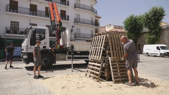 Fuego, música y tradición en la gran noche de San Juan en Arganda del Rey