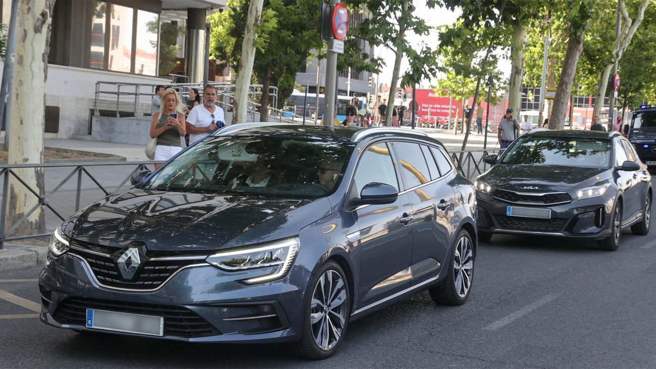 Begoña Gómez entrega su pasaporte en los Juzgados de Plaza de Castilla
