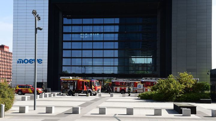 Incendio en la Torre Moeve: "En tres o cuatro minutos ya estaban allí policías y bomberos", relata un testigo