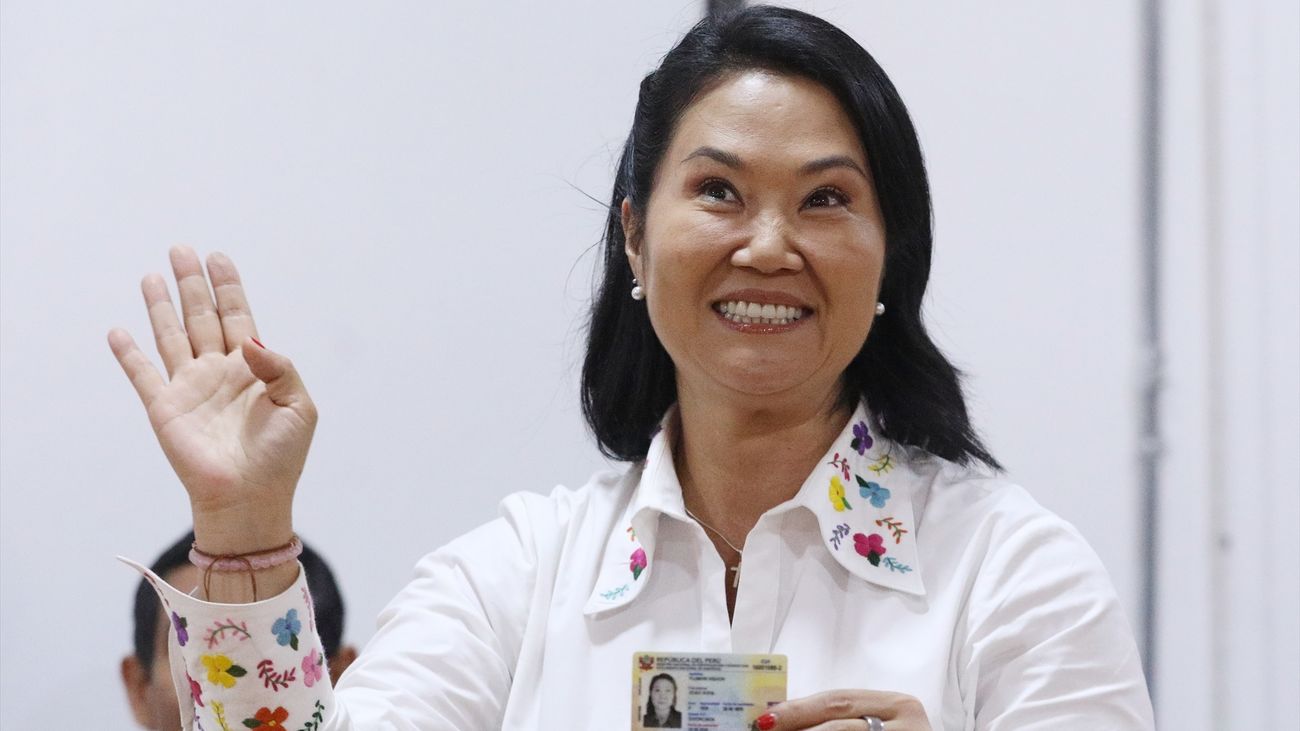 Fujimori espera ser proclamada presidenta electa de Perú, pero Roberto Sánchez no la reconocerá