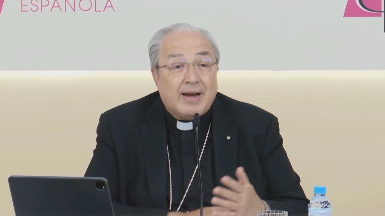 Los obispos invitan a sopesar las "distintas salidas" que ofrece la Constitución ante la "grave corrupción política"