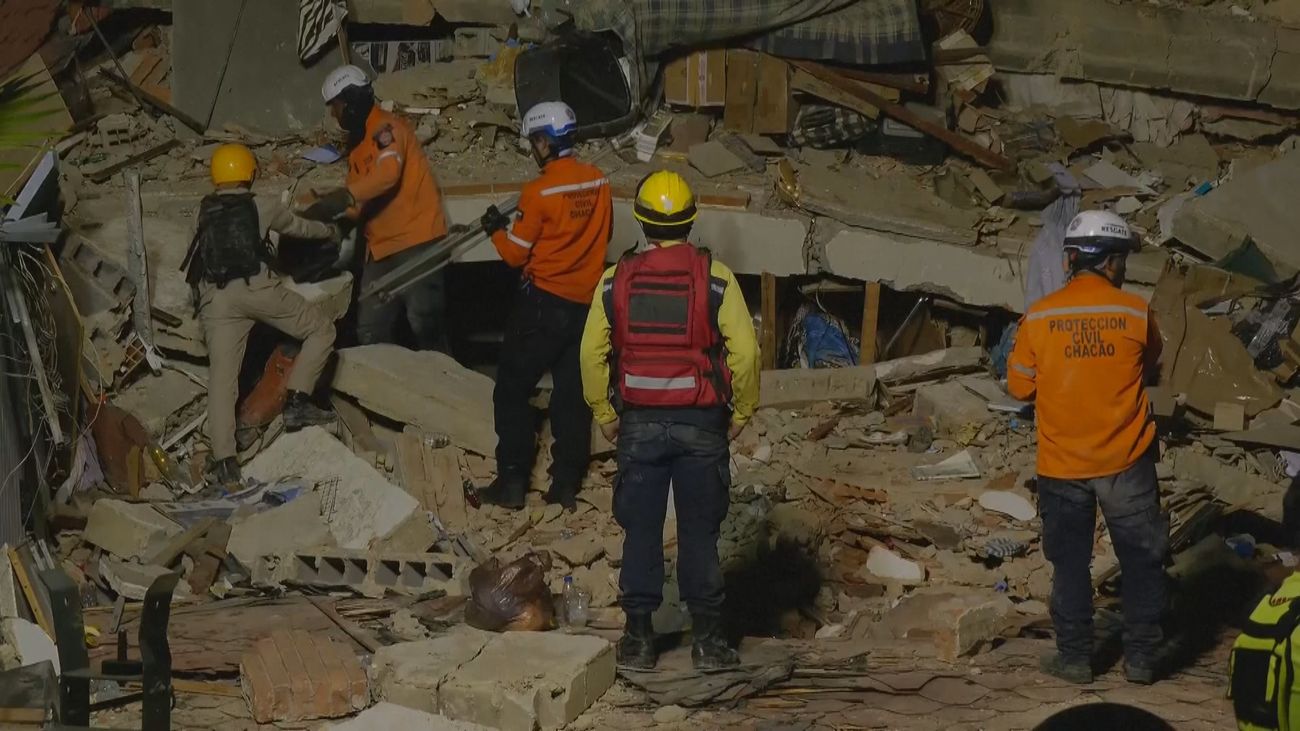 Dos terremotos de 7,5 y 7,2 sacuden Venezuela y dejan cientos de atrapados