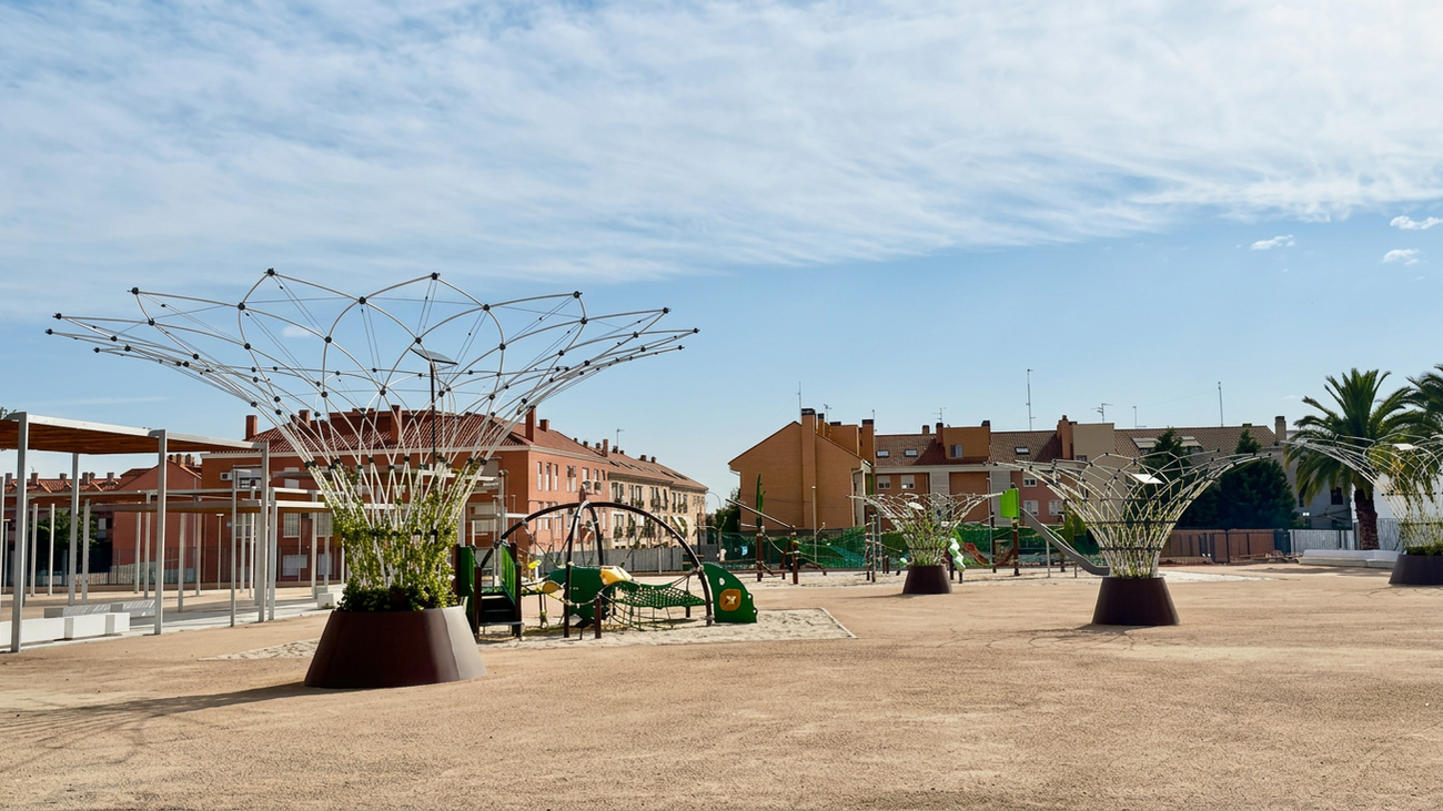 Avanza el parque de El Pilar en San Fernando sobre el solar del complejo dotacional demolido