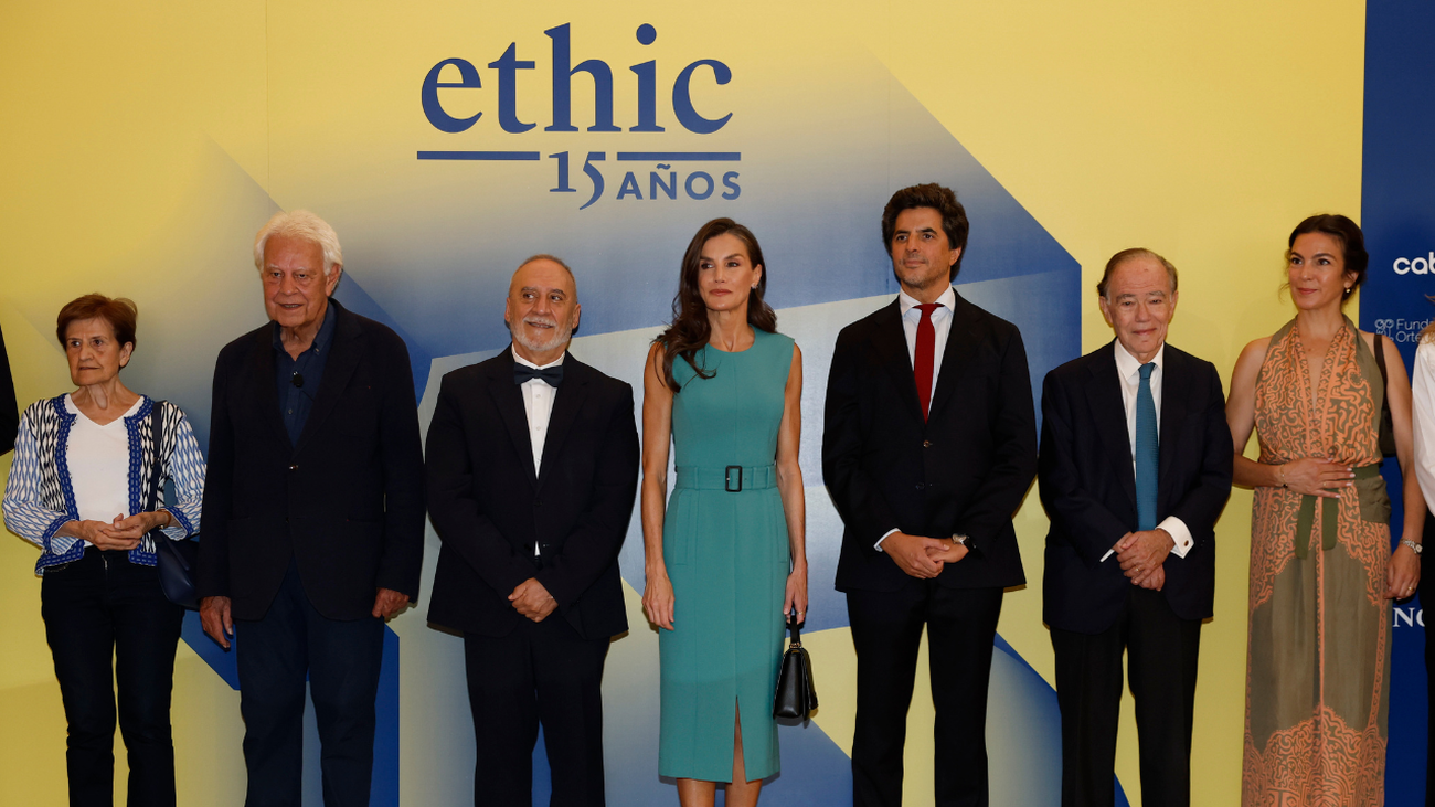 La reina Letizia reivindica el pensamiento libre en el 15º aniversario de Ethic