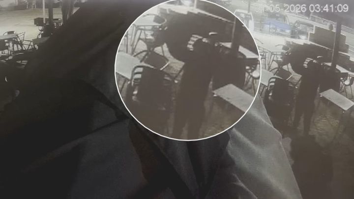 Detenidos tres hombres por robar 1.200 sillas de terrazas de restaurantes de la región  valoradas en 40.000 euros