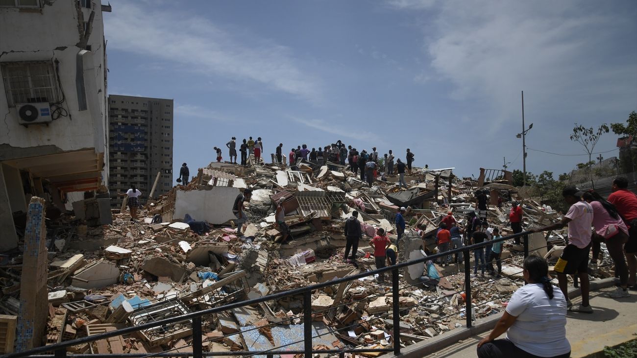 Continúan los rescates  y la llegada de ayuda humanitaria a Venezuela entre miedo y desolación
