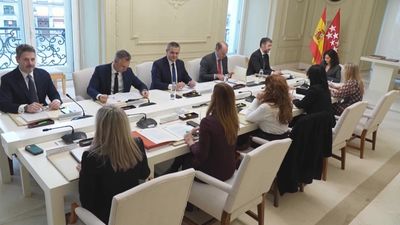 Ayuso reúne  a su Gobierno en Manzanares El Real para abordar medidas sobre inteligencia artificial