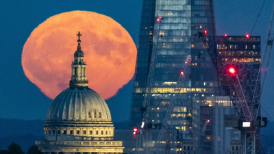 La Luna de Fresa inaugura el verano astronómico