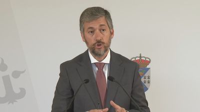 La Comunidad de Madrid califica de "auténtico caos" el proceso de regularización del Gobierno