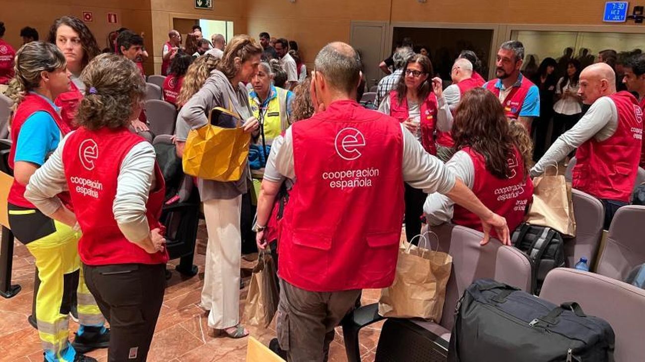 Madrid muestra su compromiso con las víctimas de Venezuela y envía más equipos de ayuda
